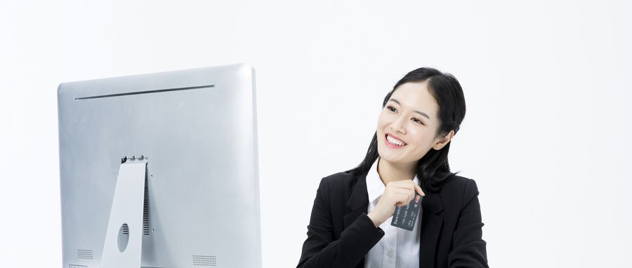 急用钱申卡还是申贷